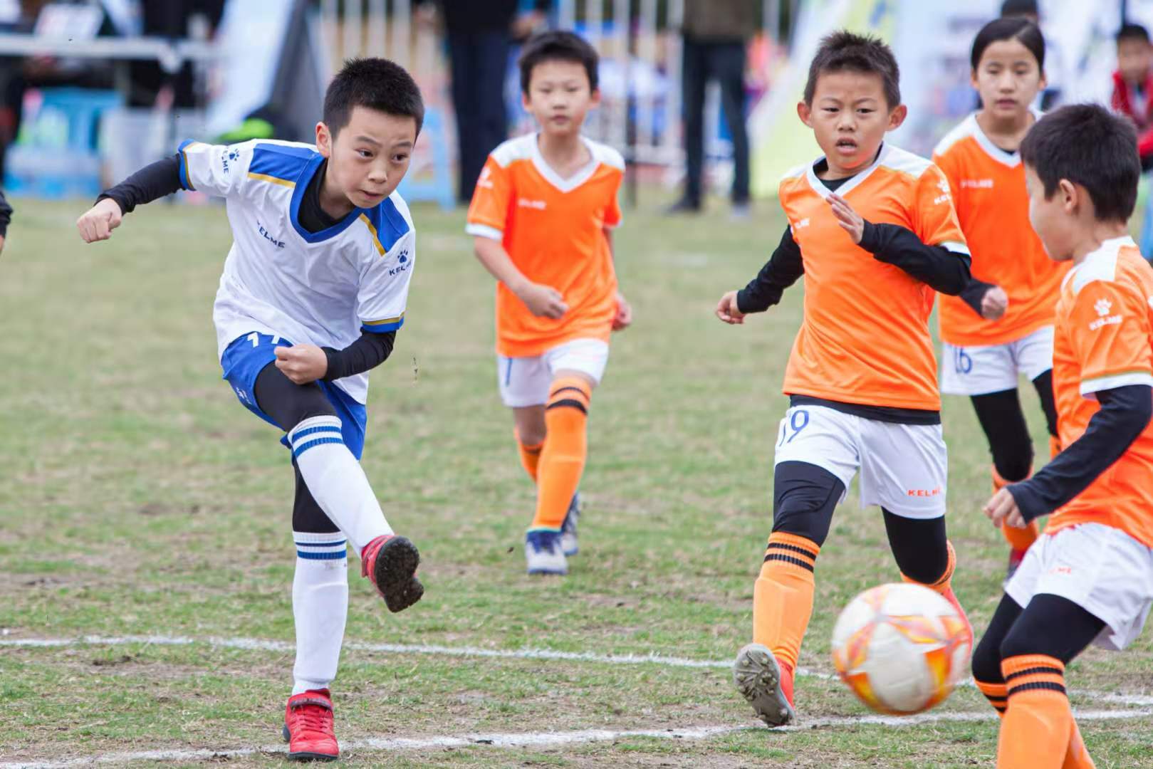 无锡小学足球比赛赛程,全国中小学生足球联赛赛程表最新