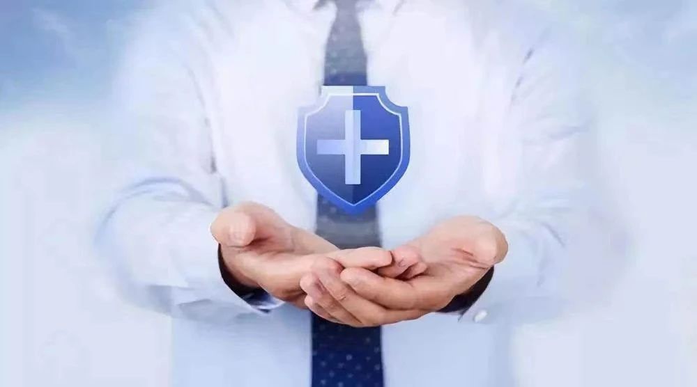 肝右侧实性结节血管瘤应关注什么,肝右叶血管瘤平时要关注什么