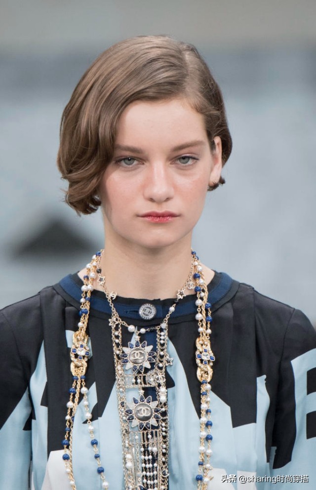 2020香奈儿秋冬发布会,chanel香奈儿早春走秀新款