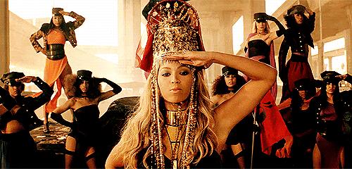 碧昂斯多彪悍？实锤老公出轨，花420万给女儿买金马，宠成小公主