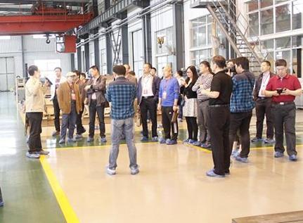 考北大难，进国足更难；如果嘲讽有代价，王兴、学者们愿花多大？