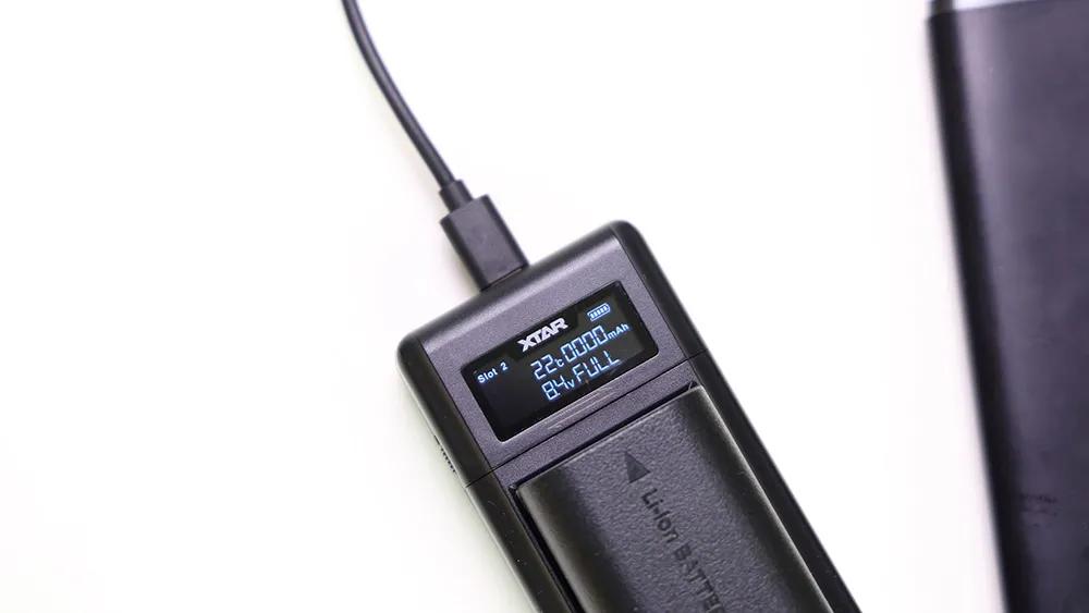 有充电器可以给手机充电吗,怎么样用充电宝给单反相机供电