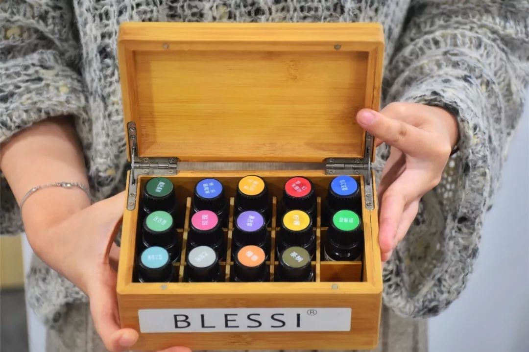 手工diy口红大概需要多久,10秒做口红