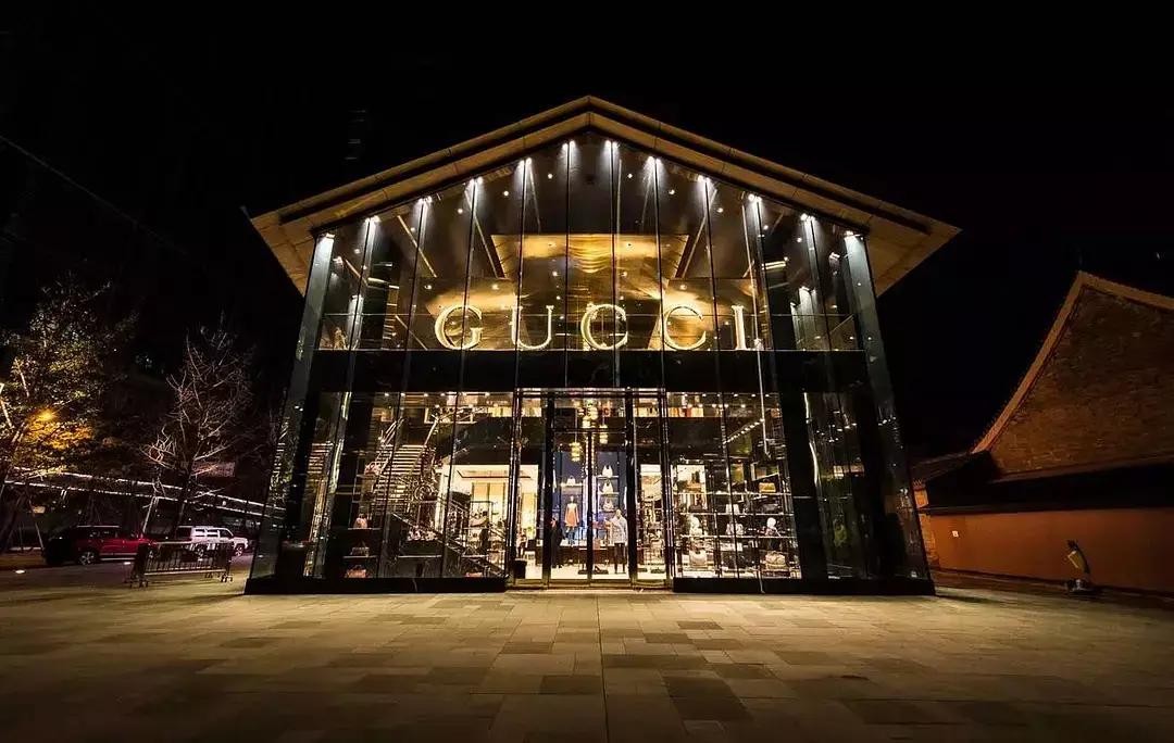 英镑暴跌好不好,英镑下跌买什么划算