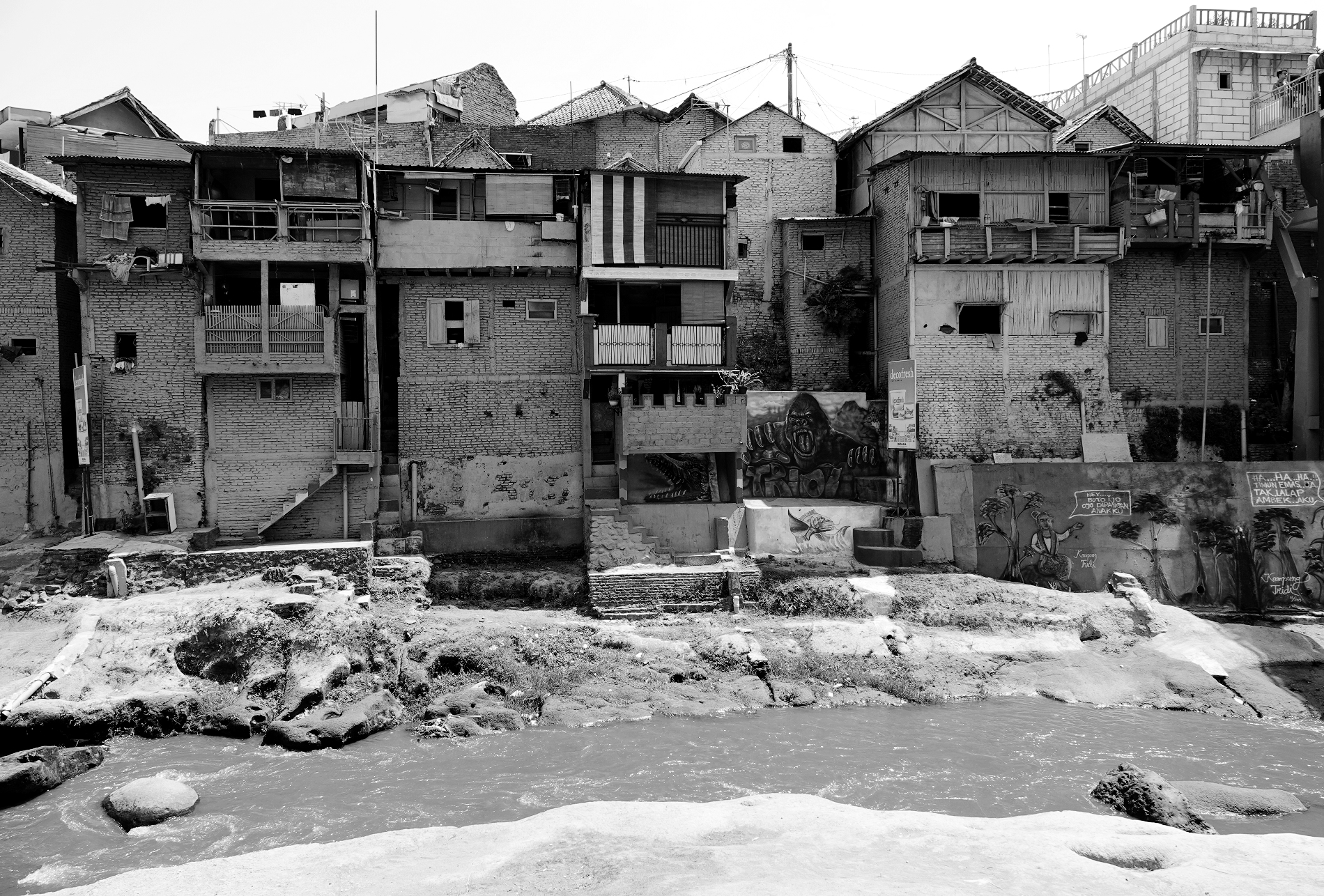 璐皯绐熸渶缇庡僵铏规潙,鍗板凹褰╄櫣鏉戣传姘戠獰