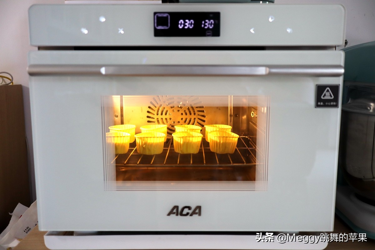 2个鸡蛋蛋糕超级简单零失败,2个鸡蛋1碗面粉不用烤箱教你做