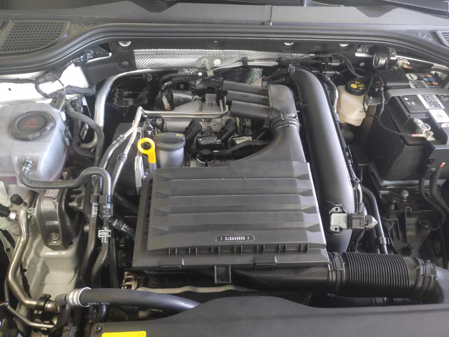 大众第八代高尔夫r-line,大众高尔夫新八代