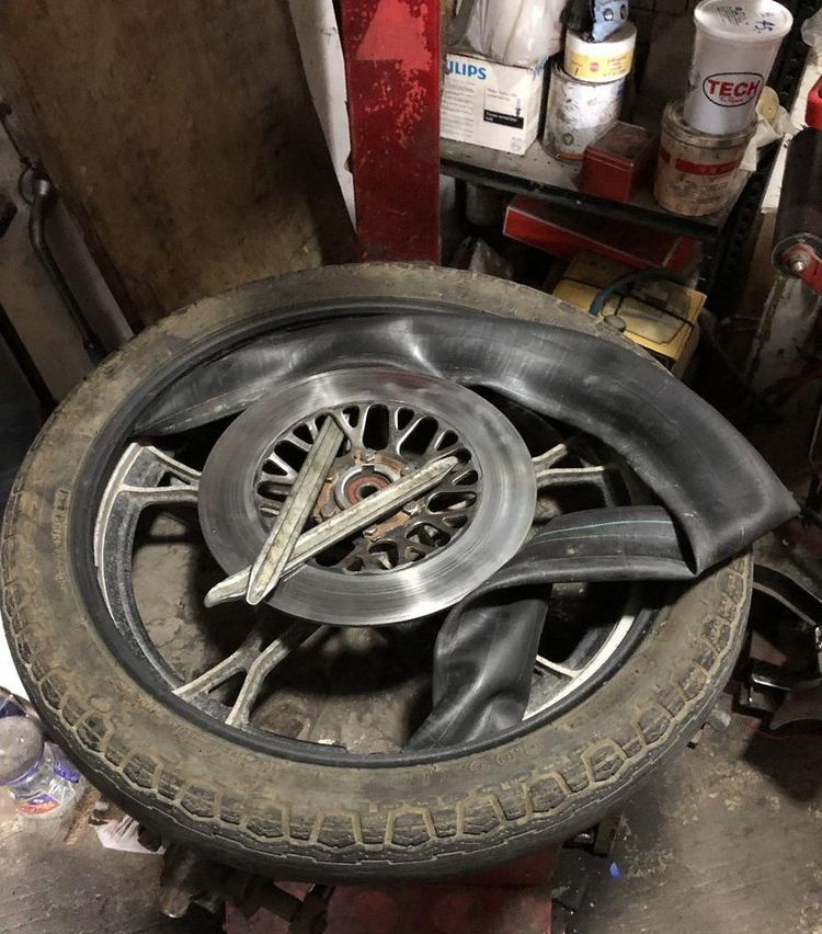 铃木250老款经典,回收40年铃木摩托车