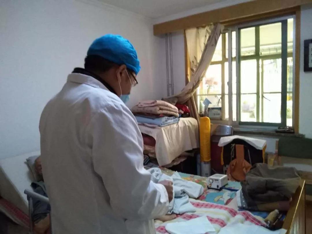 济南历下燕山社区卫生服务中心,社区卫生中心负责人的访谈