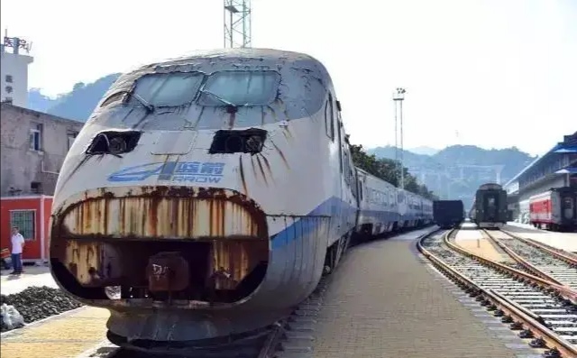 蓝箭高速列车,蓝箭号动车组和cr200j