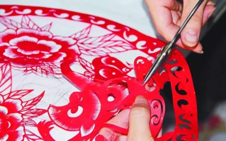 剪花剪烛剪影剪衣——实用的剪刀为何能在宋代文学中大放异彩