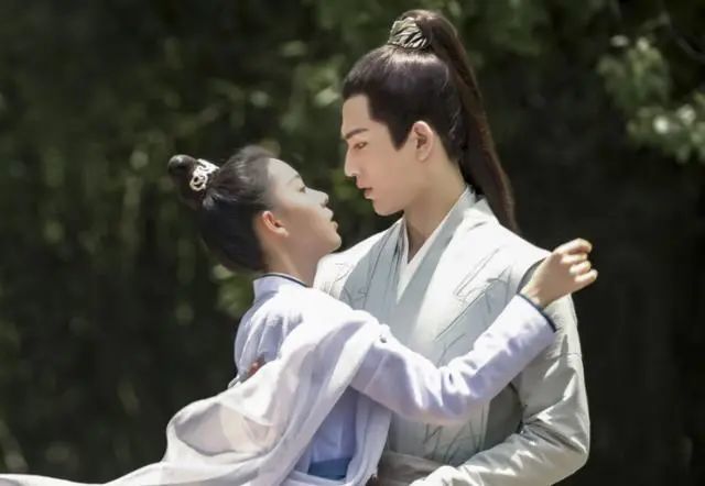 明星撞脸李敏镐,李敏镐陈晓