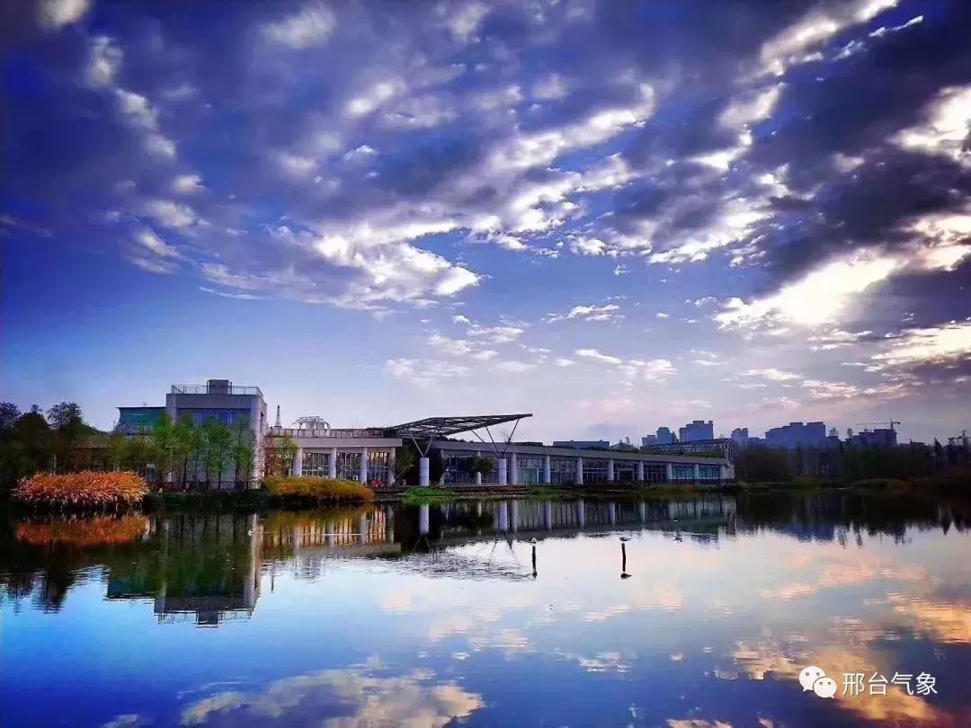 雷雨频繁是什么原因,雷雨经常出现在哪个季节