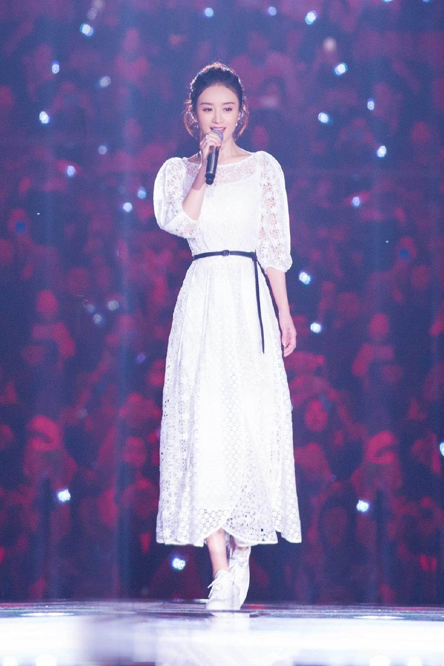 白蕾丝如何穿好看,蕾丝控怎么穿才好看