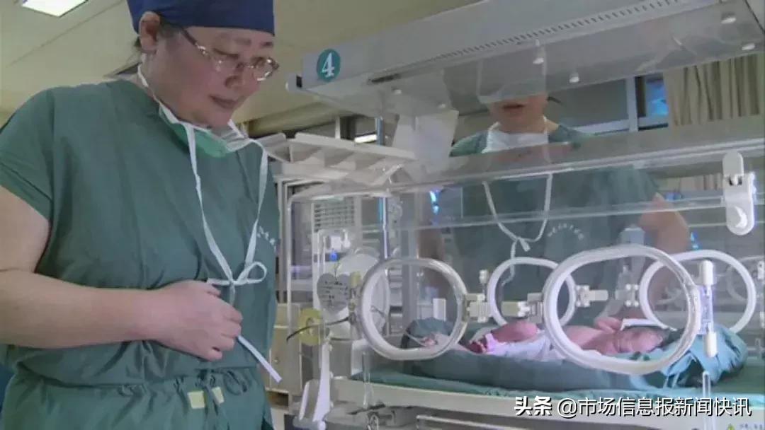 中国首例子宫移植生孩子,中国首例试管婴儿31岁产子