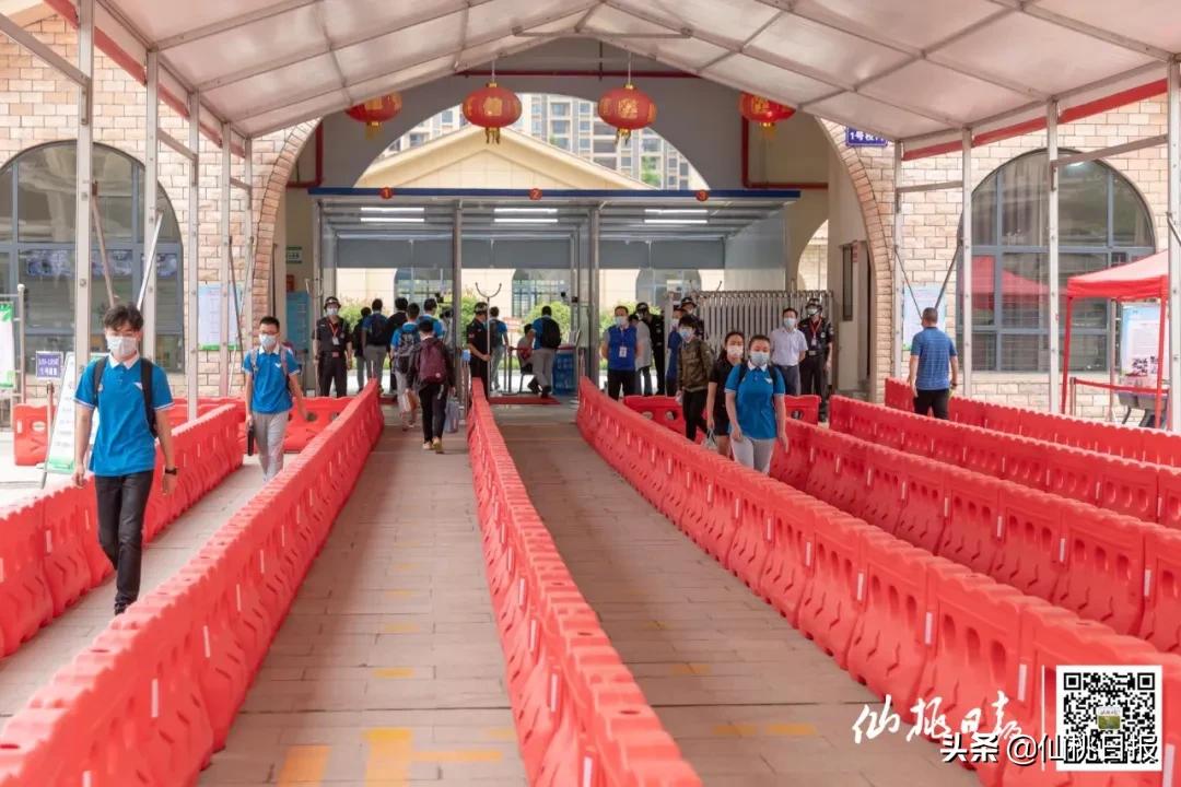 仙桃万余名初三学子复学，家长直呼“神兽终于归笼啦！”