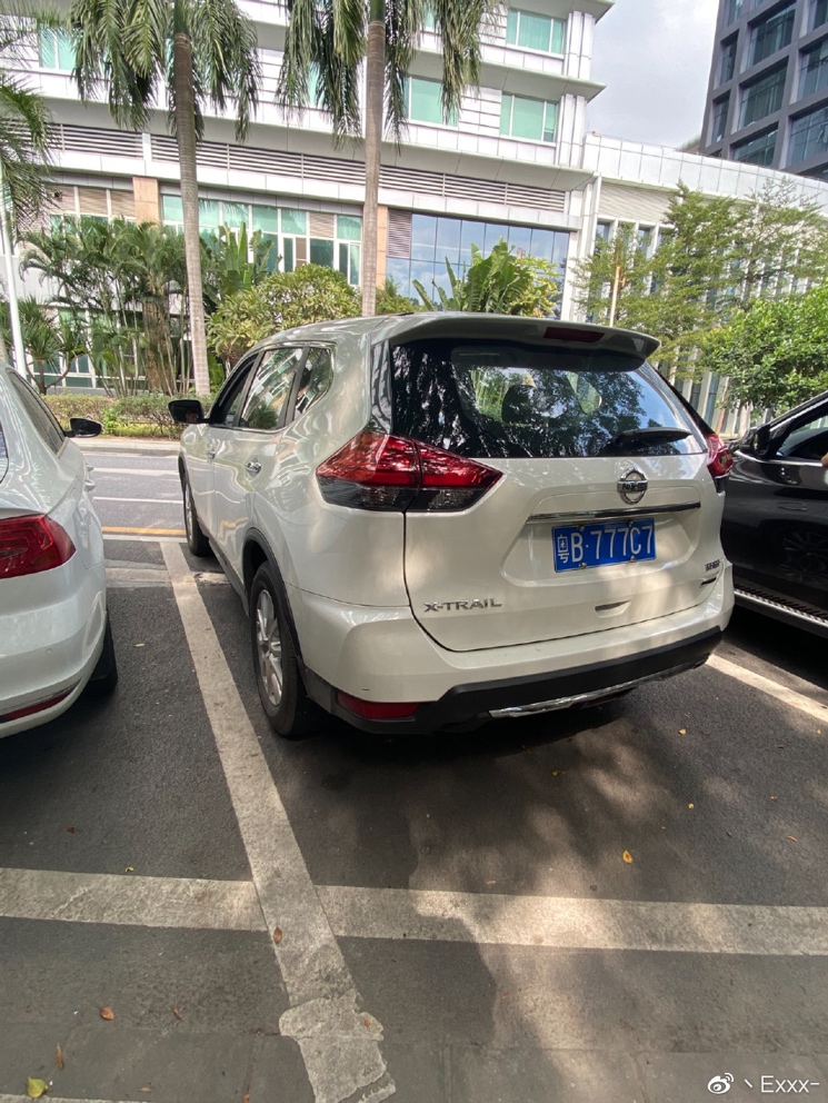 奇骏2020款2.0智联舒适版测试爬坡,2017款奇骏2.5cvt豪华驾驶感受