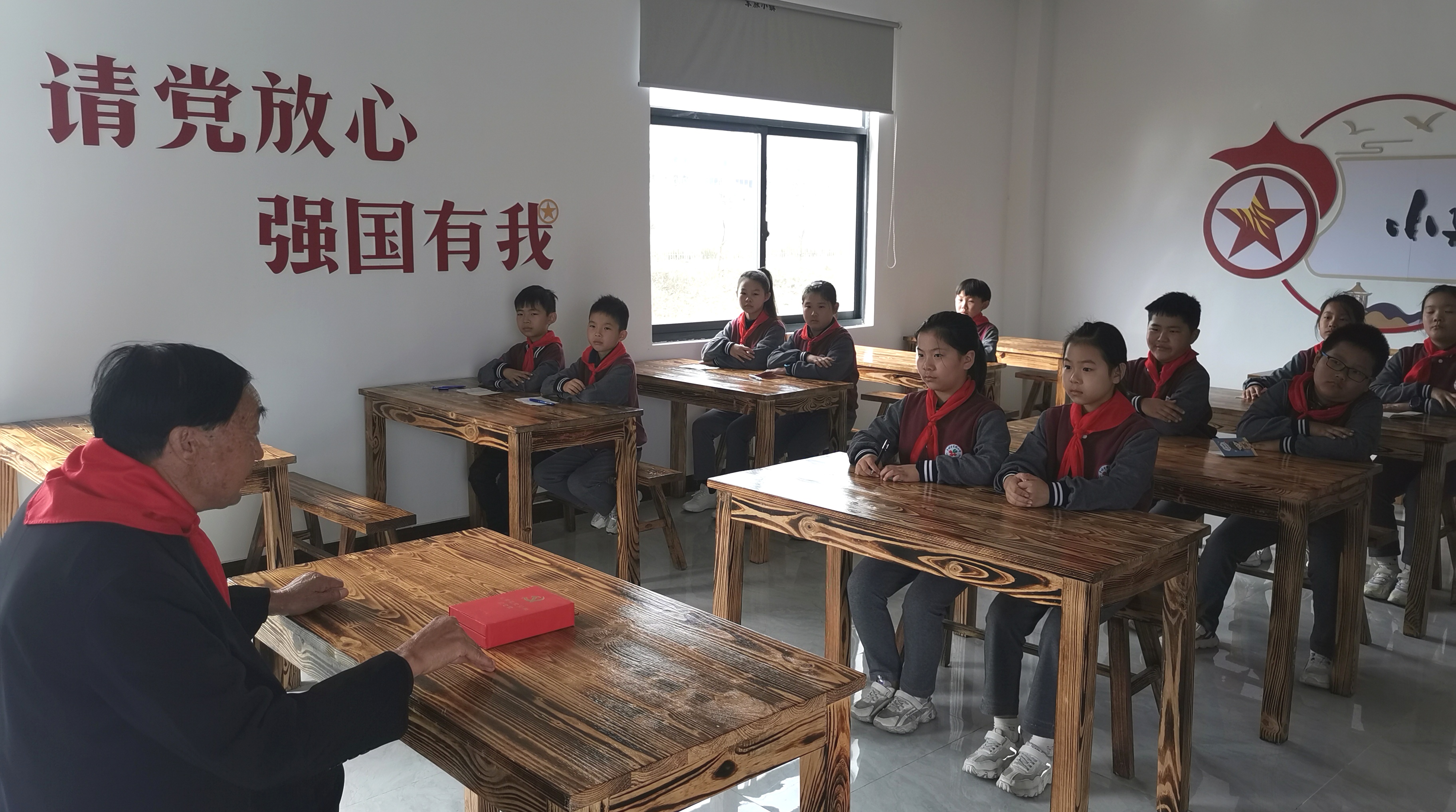 伊川县西场小学红领巾寻访,涟水幸福里实验小学报道