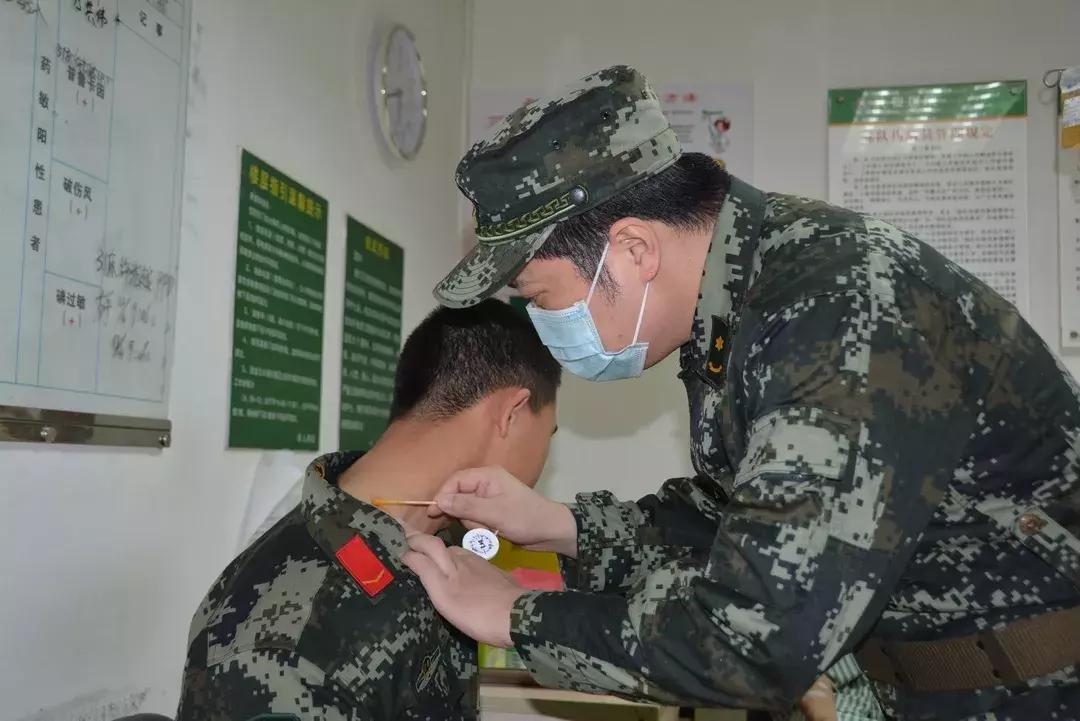 兵哥野外驻训需要什么,野外训练兵哥哥需要多长时间