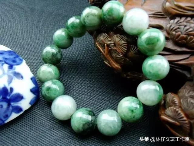 冬天盘手串需要关注什么,什么材质的手串冬天不冷