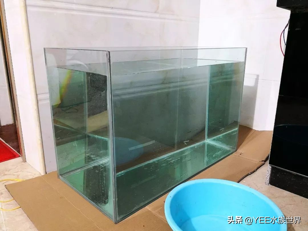 粘玻璃鱼缸专用的胶水,鱼缸专用密封胶是什么