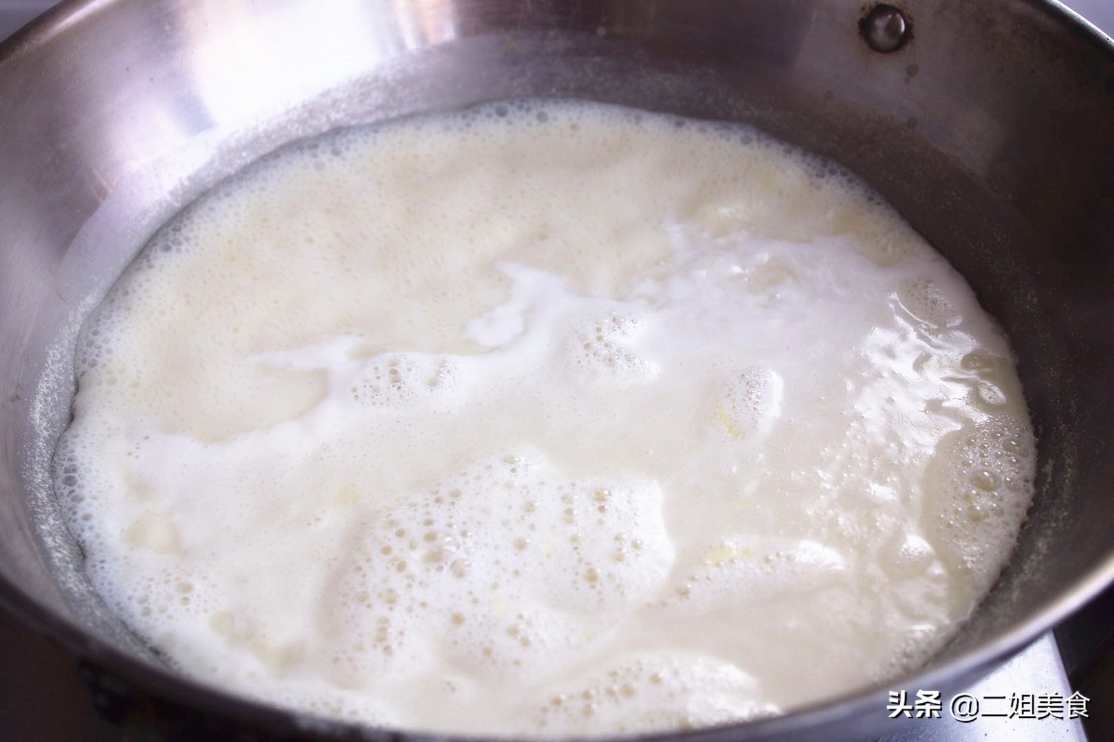 煮豆浆上面的沫子要不要撇掉,煮豆浆表面的泡沫是什么