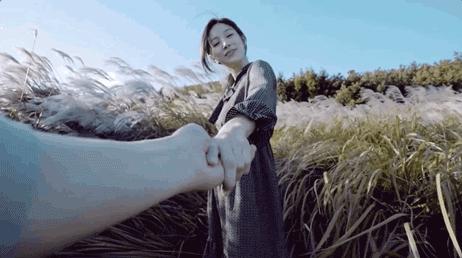 “韩国张钧甯”比基尼照爆红全网，成新任整容模板，网友