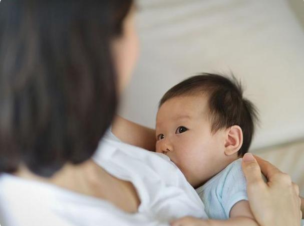 三个月宝宝一天拉6次怎么办,三月龄宝宝纯母乳每天拉几次大便