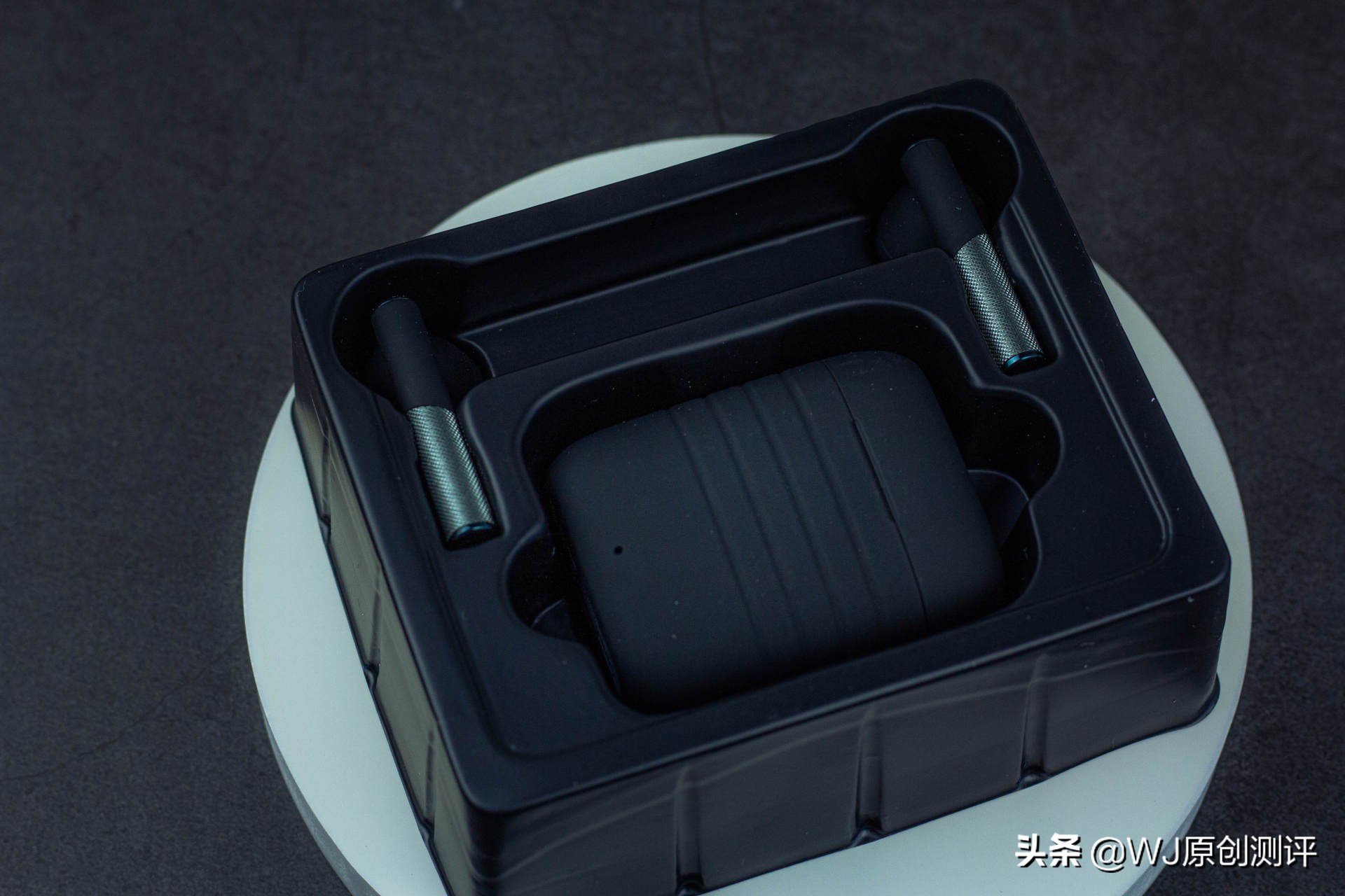 tws真无线蓝牙耳机j18,500到一千的tws蓝牙耳机测评