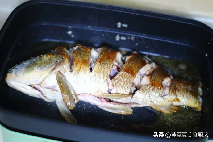 怎么做好吃又不辣的剁椒鱼,剁辣椒鱼火锅简单做法