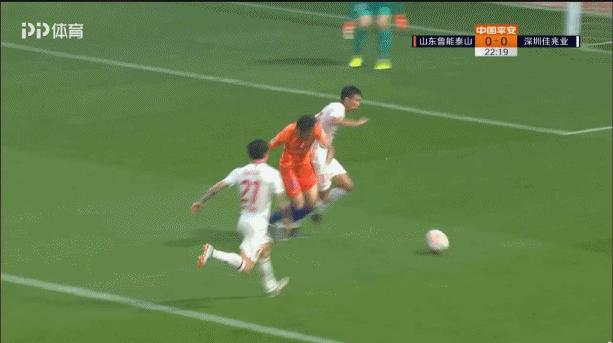 裁判判点球的依据,点球可判可不判