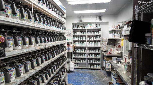 碳纤维自行车车身修复视频教程,碳纤维自行车针孔如何修复