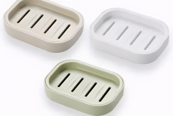 億禾林蒙氏托班|给植物浇水让孩子爱上喝水