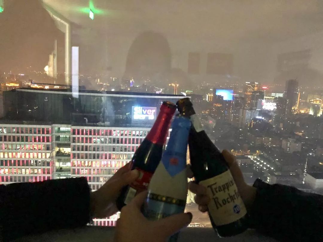 成都酒吧喝酒蹦迪指南,成都酒吧喝酒