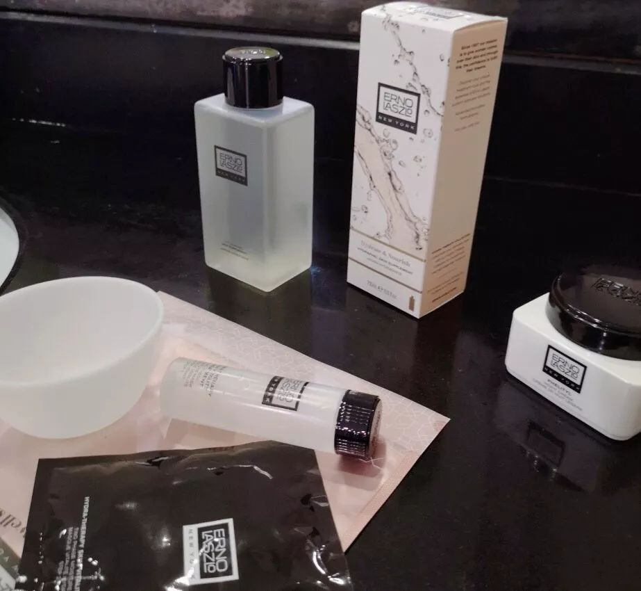 17岁怎么护肤变好看,水嫩嫩的护肤方法