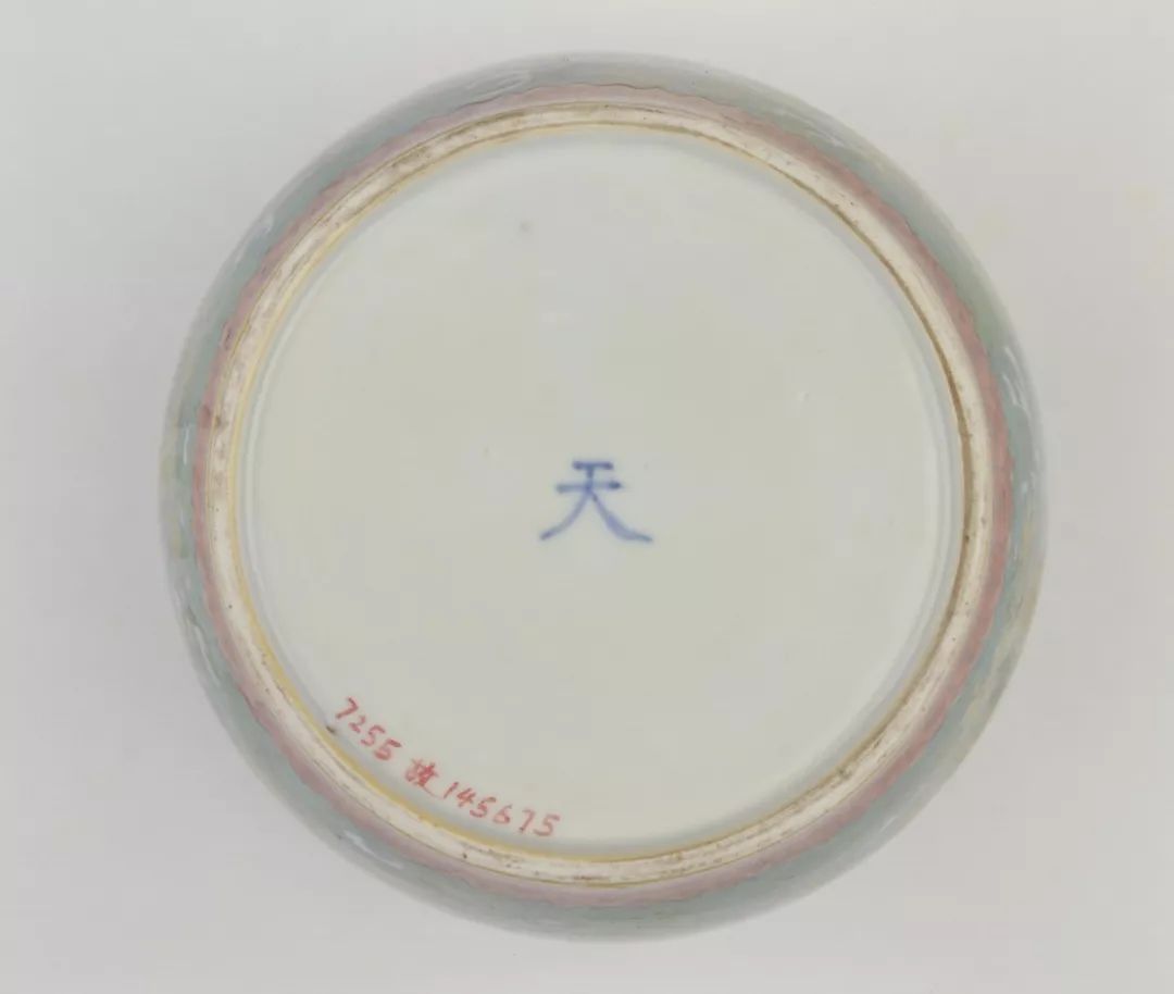 成窑无大器——成化斗彩瓷器品鉴！故宫博物院珍品陶瓷（第16期）