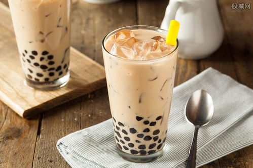 发给朋友秋天第一杯奶茶文案,秋天的第一杯奶茶怎么写文案