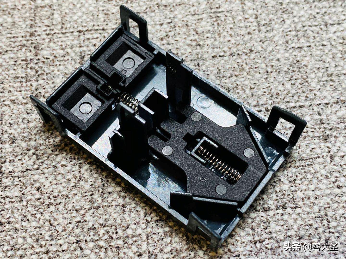 家用开关插座型号尺寸怎么选,开关插座安装关注细节