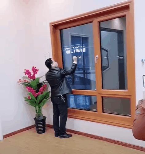 不顾老公反对，一定要装大窗户，最后证明这才是对的