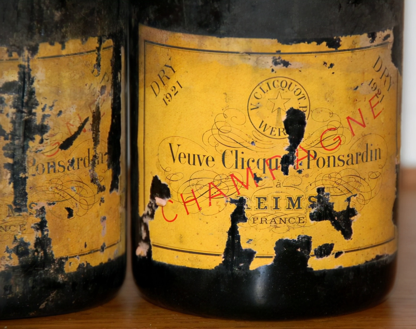 龙渝葡萄酒最贵多少钱一瓶,最贵的葡萄酒居然是用脚踩出来的