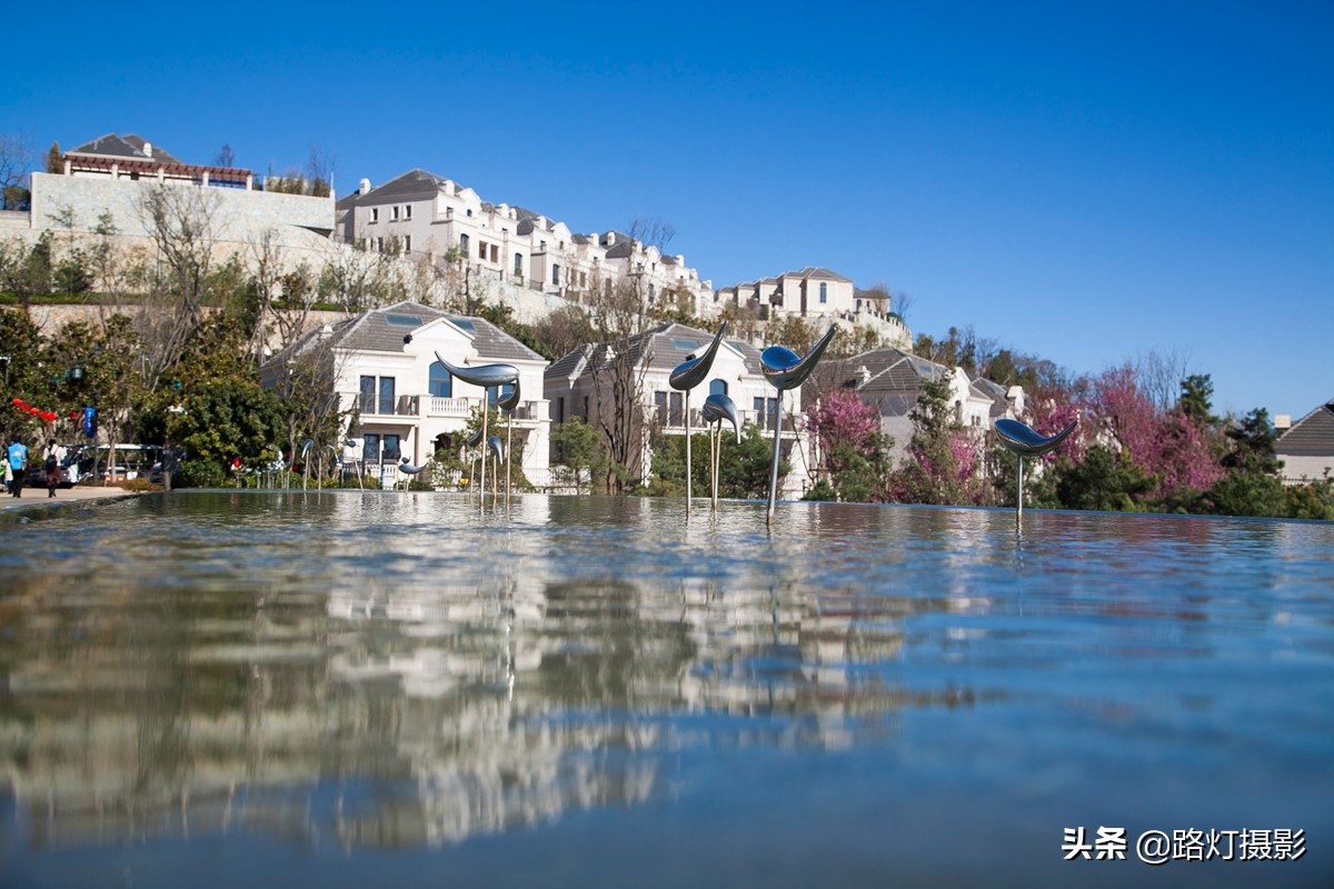 中国最适合养老的“特大城市”，气候宜人环境美，一年四季都宜居