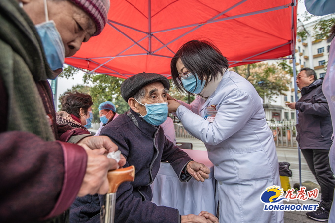 南京鼓楼：传承精华守正创新中医药文化“飞入寻常百姓家”