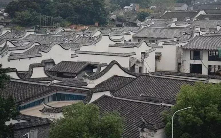 重庆旅游6天5晚团购价含往返机票,重庆出发1000元4天3晚的旅行