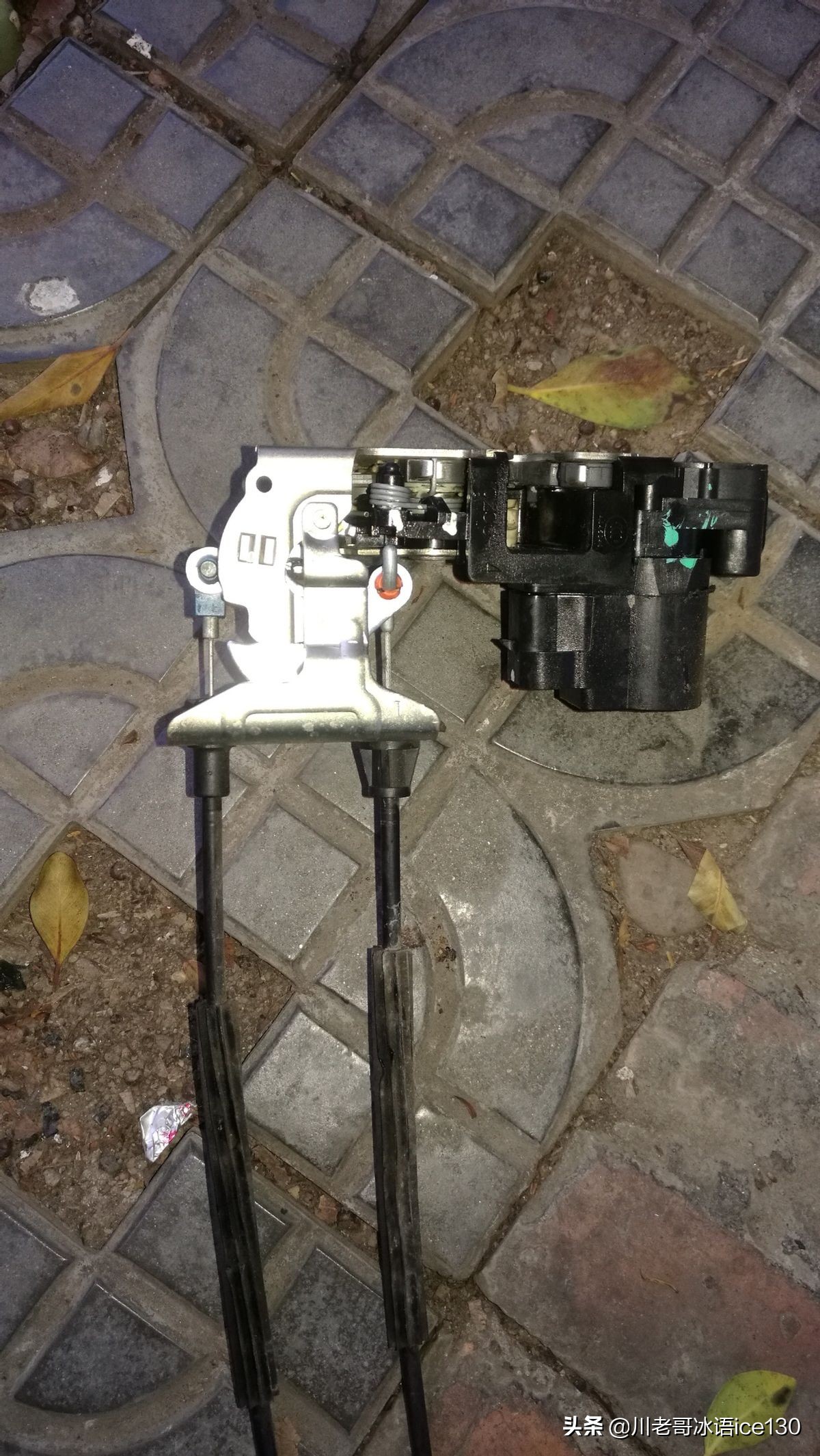 汽车的中控密码忘了怎么办,车的门锁坏了关不上怎么办