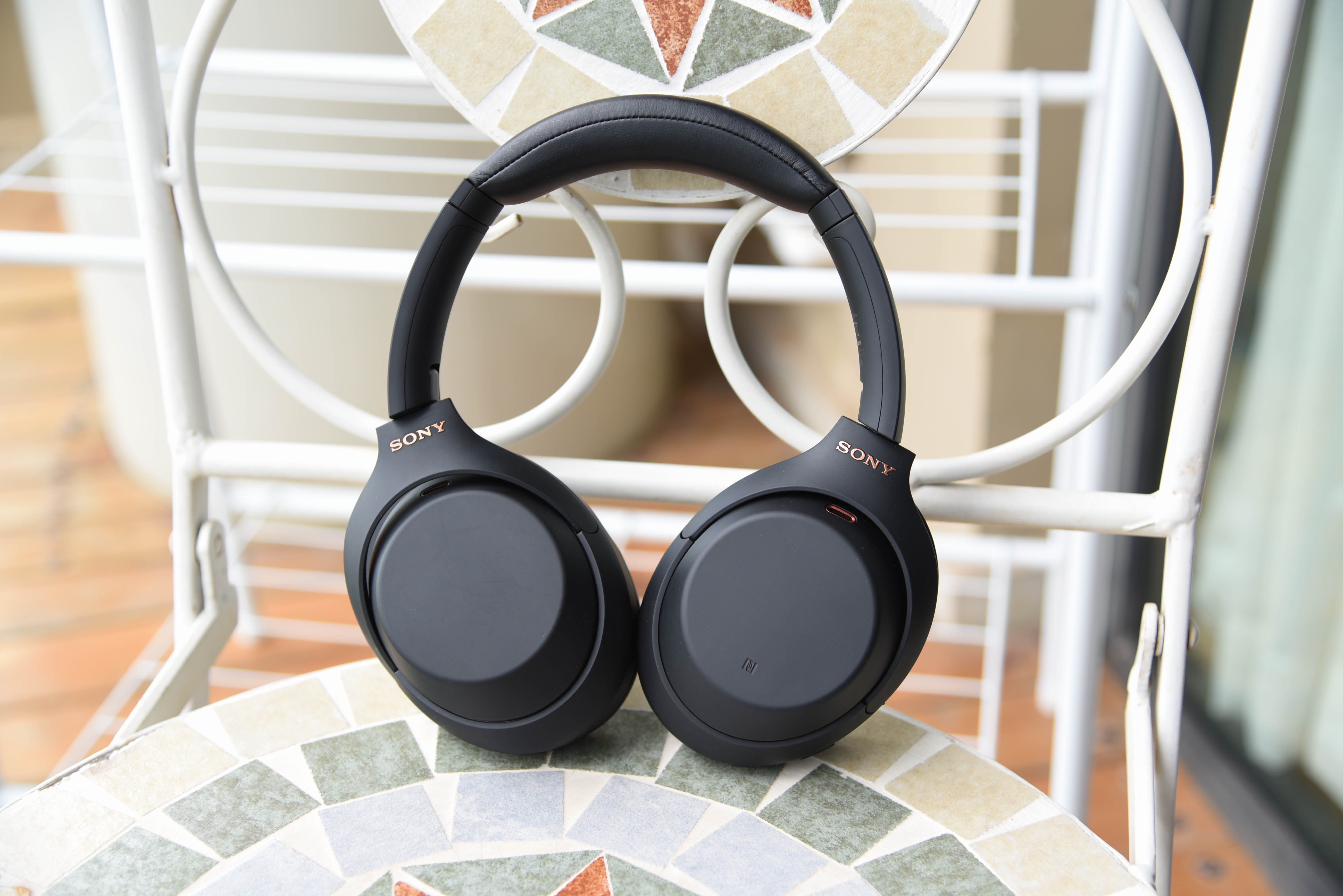 看似平静实则暗藏凶险,看似表面平静实则暗藏汹涌