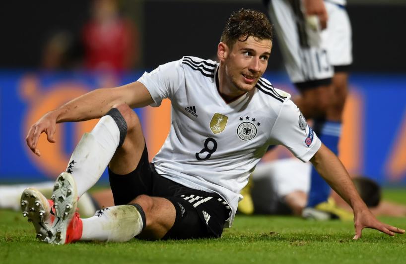 动真格了！一场5-4让拜仁挖出中场大脑，世界级跑位无愧全场最佳