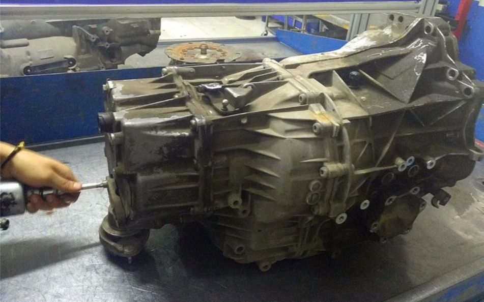 二手车哪几种变速箱不建议入手,买二手车怎么看变速箱有没有问题