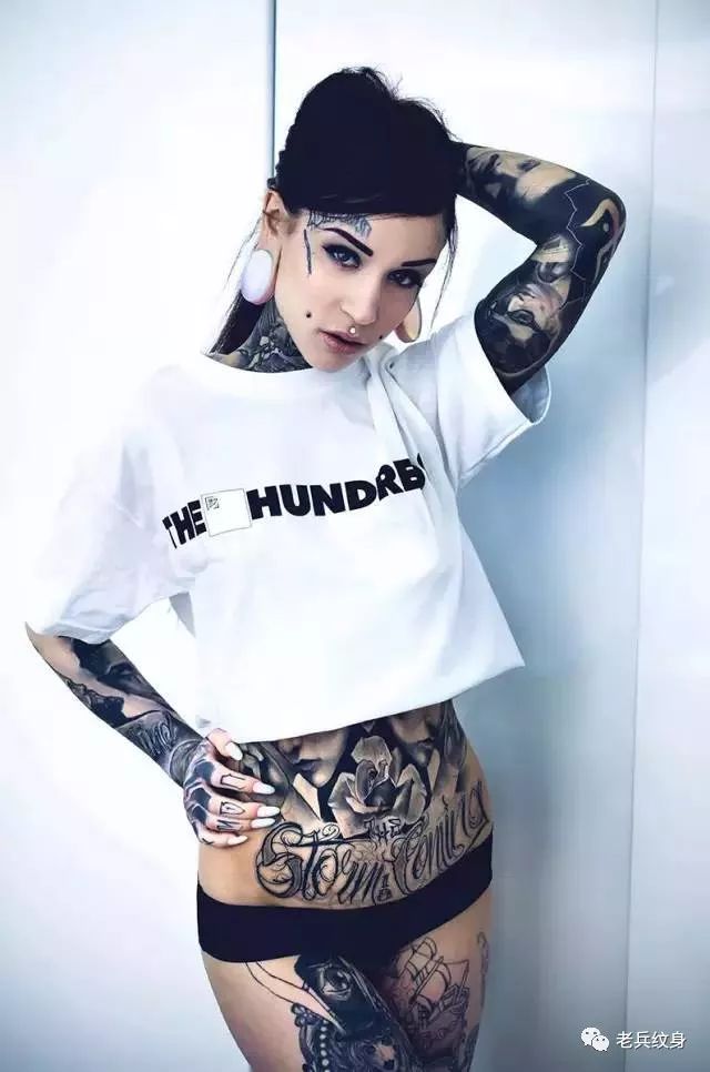 世界第一纹身模特,法国著名纹身模特