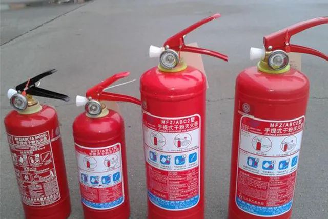 油锅着火不要慌原版,油锅着火别着急下一句