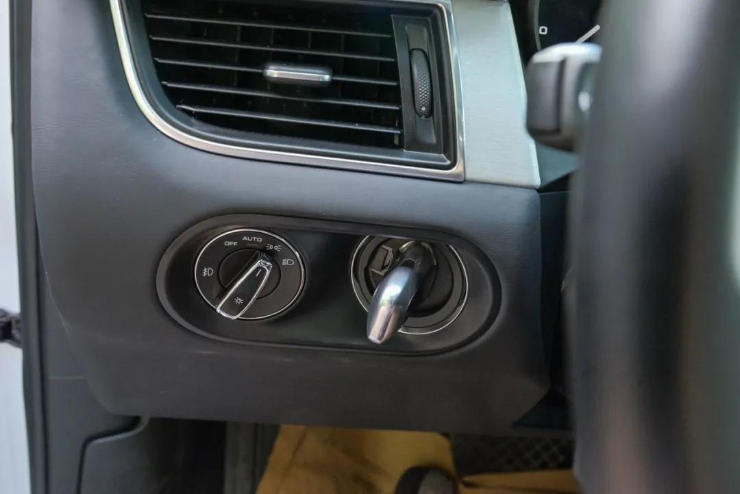 二手保时捷macangts1718,成都保时捷macangts3.0t二手价格